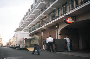 Unloading the simulator on Toulouse Street